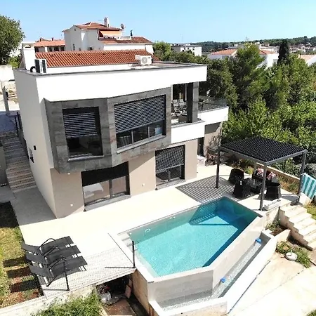 Villa Matrix, Center, Pool *