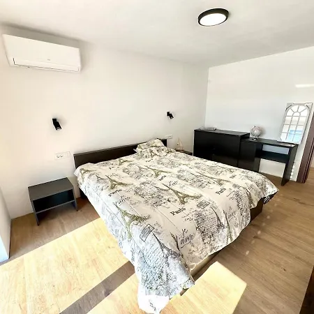 Matrix, Center, Pool Villa