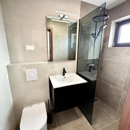 Matrix, Center, Pool