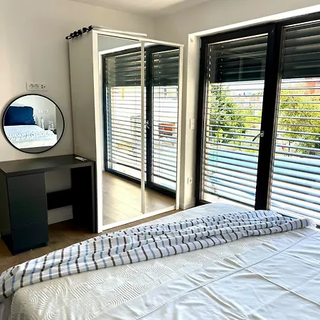 Matrix, Center, Pool *