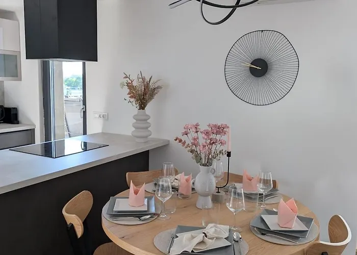 빌라 Matrix, Center, Pool 풀라