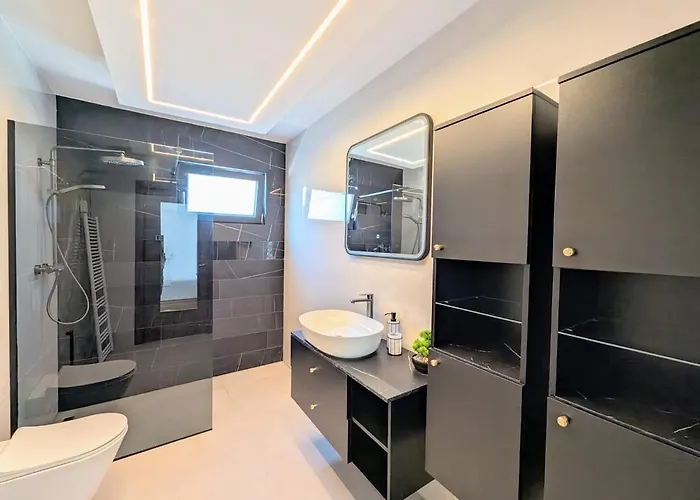 Matrix, Center, Pool *