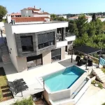 Βίλα Matrix, Center, Pool *